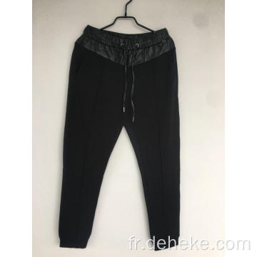 Pantalon à taille en tricot simple et classique